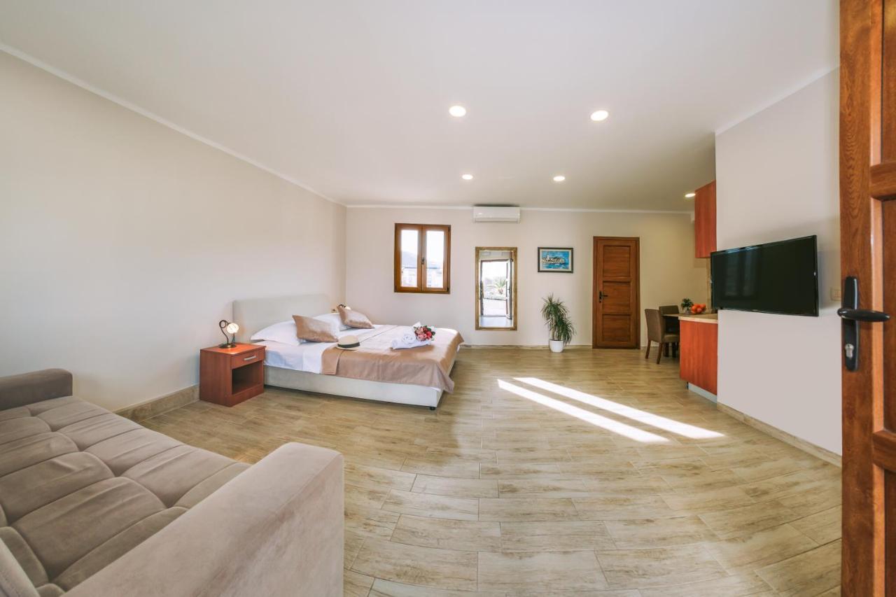 City Apartments Budva Luaran gambar