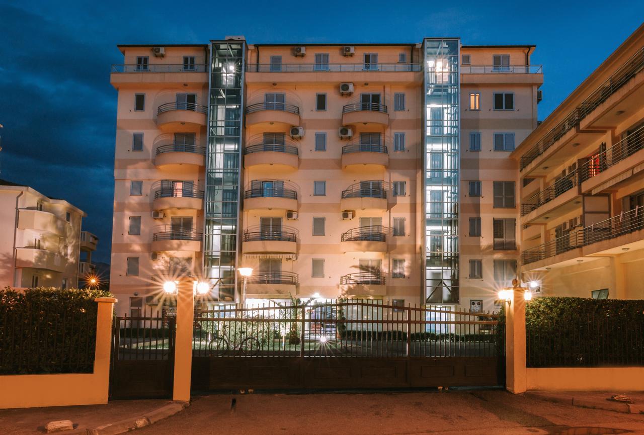 City Apartments Budva Luaran gambar